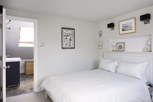 Photo 14- click for photo gallery